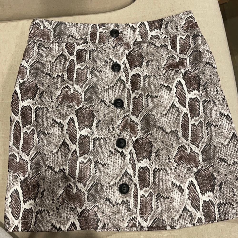 Leather skirt